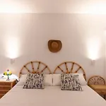 Apartman Lets Holidays Sea Views On The 4