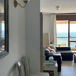 Apartament Lets Holidays Sea Views On The 4