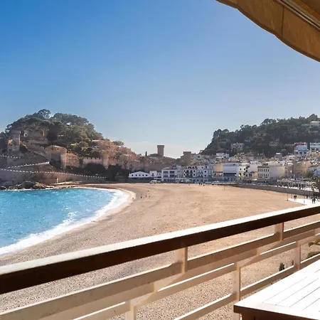 דירה Lets Holidays Sea Views On The 4 *