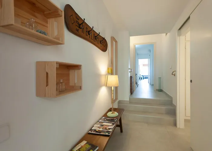 Апартаменты Lets Holidays Sea Views On The 4