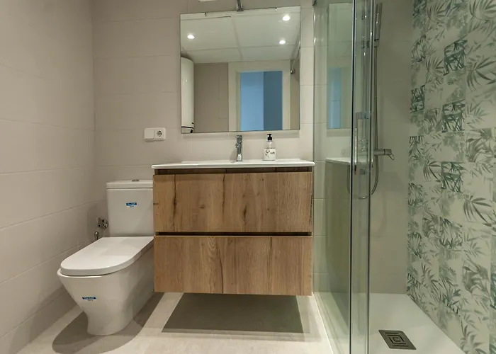 Апартаменты Lets Holidays Sea Views On The 4 Тосса-де-Мар