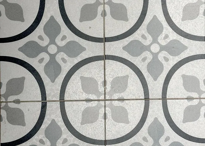 Апартаменты Lets Holidays Sea Views On The 4