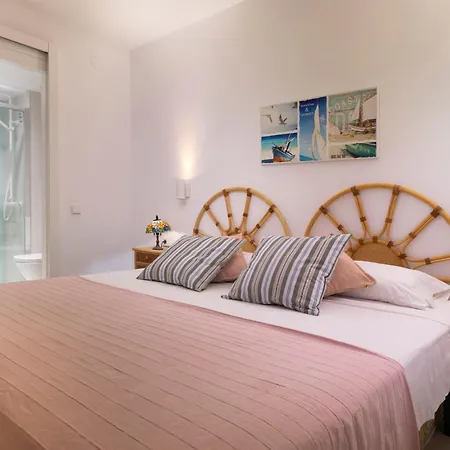 Lets Holidays Sea Views On The 4 아파트
