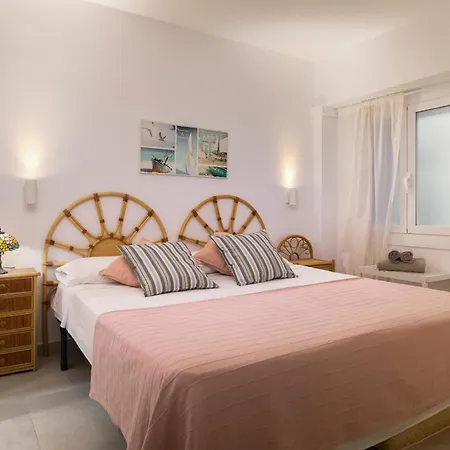 아파트 Lets Holidays Sea Views On The 4 *